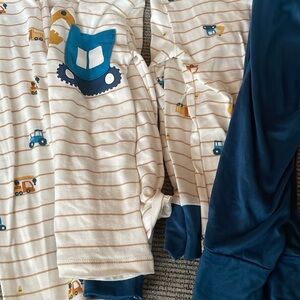 Boys clothing bundle 24m-3T